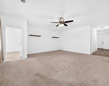 1024 Banyon Tree Lane - Photo Thumbnail 15
