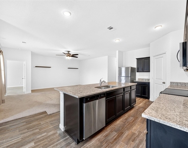 1024 Banyon Tree Lane - Photo Thumbnail 21