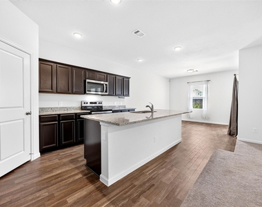 1024 Banyon Tree Lane - Photo Thumbnail 20
