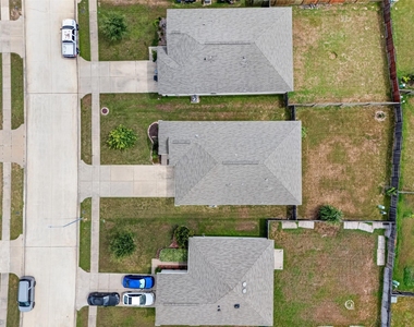 1024 Banyon Tree Lane - Photo Thumbnail 39