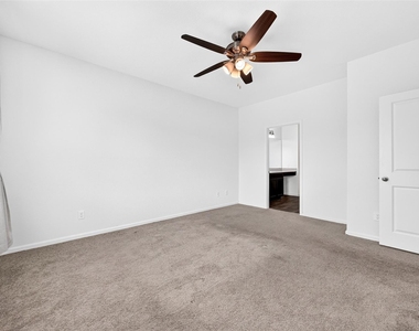1024 Banyon Tree Lane - Photo Thumbnail 27
