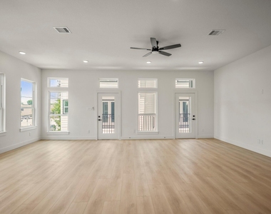 1224 E 23rd Street - Photo Thumbnail 14