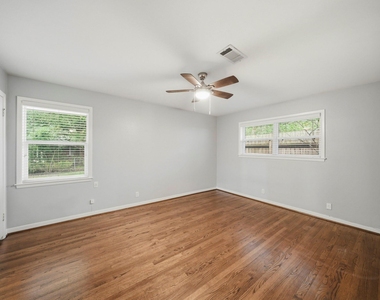 4614 Hummingbird Street - Photo Thumbnail 28
