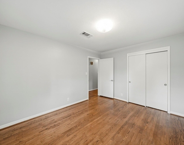 4614 Hummingbird Street - Photo Thumbnail 35