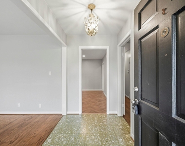 4614 Hummingbird Street - Photo Thumbnail 5