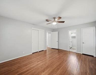 4614 Hummingbird Street - Photo Thumbnail 32
