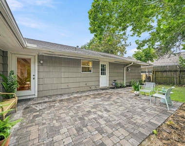 4614 Hummingbird Street - Photo Thumbnail 45