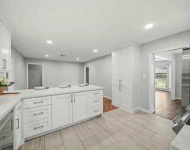 4614 Hummingbird Street - Photo Thumbnail 22