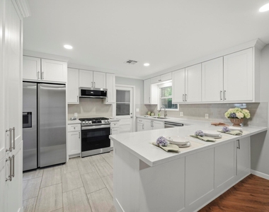 4614 Hummingbird Street - Photo Thumbnail 19