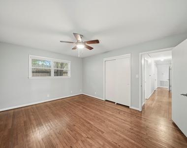 4614 Hummingbird Street - Photo Thumbnail 30