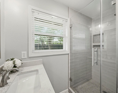 4614 Hummingbird Street - Photo Thumbnail 34