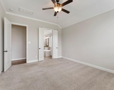4309 Victoria Pine Drive - Photo Thumbnail 17