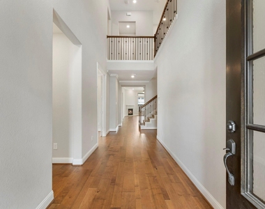 4309 Victoria Pine Drive - Photo Thumbnail 2