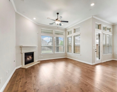 4309 Victoria Pine Drive - Photo Thumbnail 9