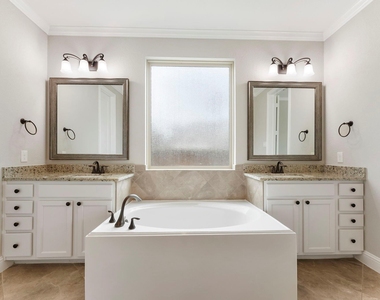 4309 Victoria Pine Drive - Photo Thumbnail 19