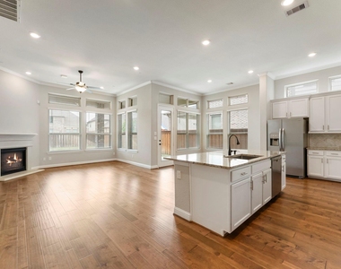4309 Victoria Pine Drive - Photo Thumbnail 12