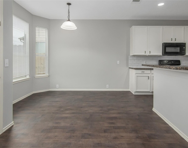 2907 Acacia Fair Lane - Photo Thumbnail 14