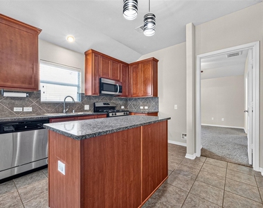 26810 Henson Falls Drive - Photo Thumbnail 10