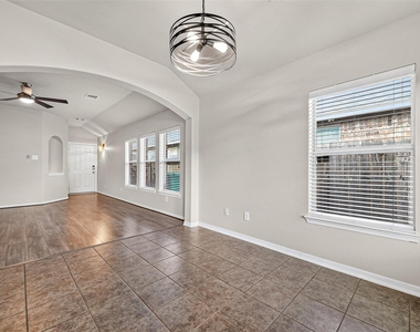 26810 Henson Falls Drive - Photo Thumbnail 8