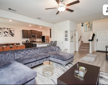 305 Elm Patch Drive - Photo Thumbnail 5