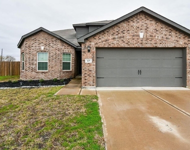 305 Elm Patch Drive - Photo Thumbnail 1