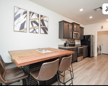 305 Elm Patch Drive - Photo Thumbnail 8