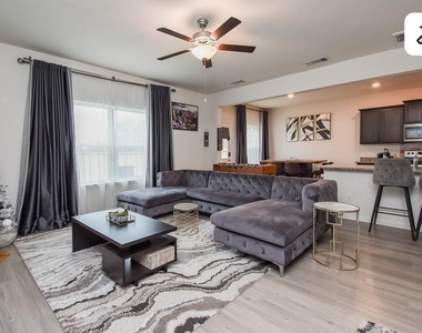 305 Elm Patch Drive - Photo Thumbnail 4