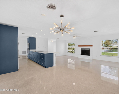 311 12th Terrace - Photo Thumbnail 7