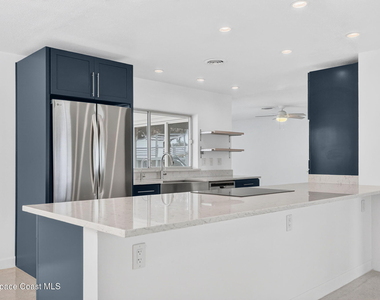 311 12th Terrace - Photo Thumbnail 9