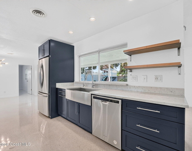 311 12th Terrace - Photo Thumbnail 14