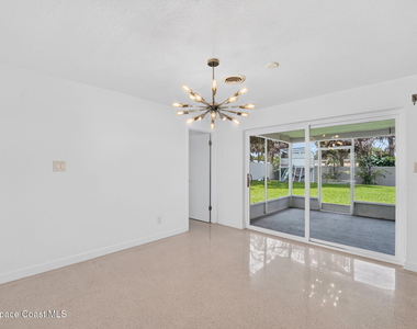 311 12th Terrace - Photo Thumbnail 6
