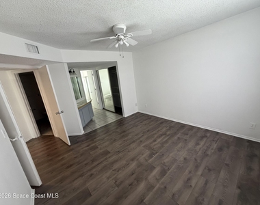 975 Ne Sonesta Avenue Ne - Photo Thumbnail 5