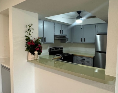 975 Ne Sonesta Avenue Ne - Photo Thumbnail 14