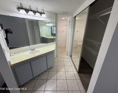 975 Ne Sonesta Avenue Ne - Photo Thumbnail 7