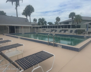 975 Ne Sonesta Avenue Ne - Photo Thumbnail 6