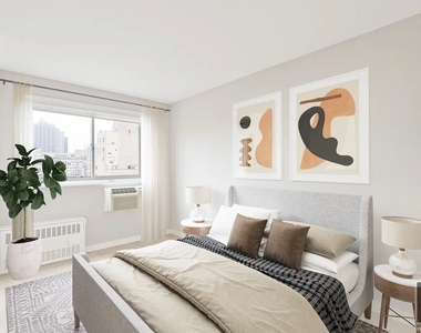 Second Avenue - Photo Thumbnail 6