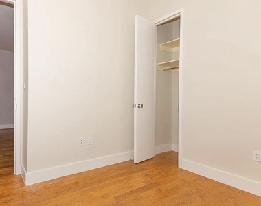 462 Pulaski Street - Photo Thumbnail 5