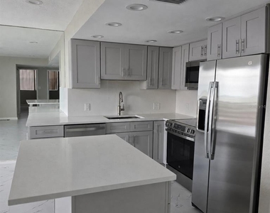 4015 Bayshore Boulevard - Photo Thumbnail 3