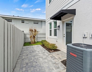 4302 W North B Street - Photo Thumbnail 31