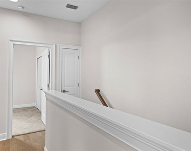 4302 W North B Street - Photo Thumbnail 21