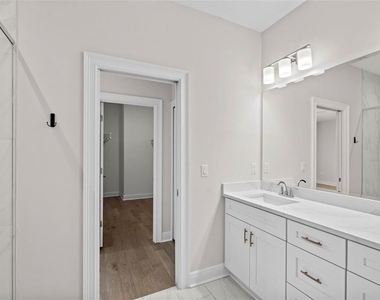 4302 W North B Street - Photo Thumbnail 18