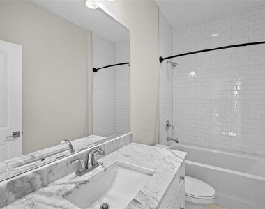 4302 W North B Street - Photo Thumbnail 30