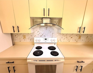 7830 Becket St - Photo Thumbnail 31