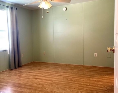 5716 Pawnee Street - Photo Thumbnail 6