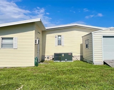 5716 Pawnee Street - Photo Thumbnail 5