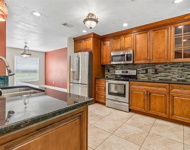 15109 Springview Street - Photo Thumbnail 2