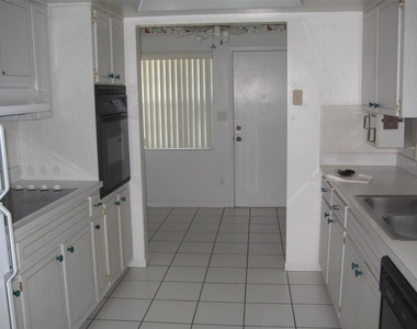 1601 N 43rd St N Street N - Photo Thumbnail 5