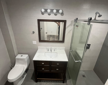 130 Van Dyke Street - Photo Thumbnail 5