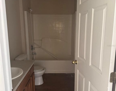 606 Tamarin Lane - Photo Thumbnail 5