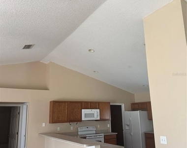 606 Tamarin Lane - Photo Thumbnail 8